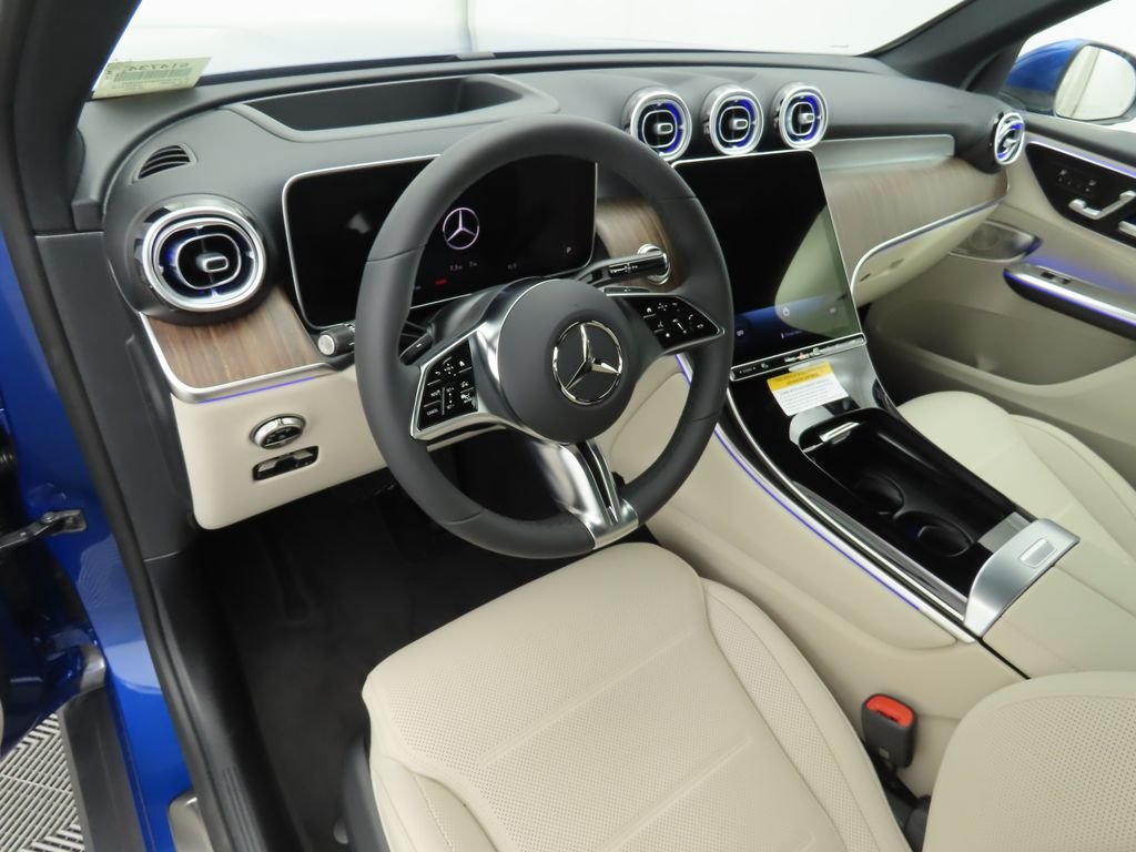 Used 2026 Starling Blue Metallic Mercedes-Benz GLC 300 image 10