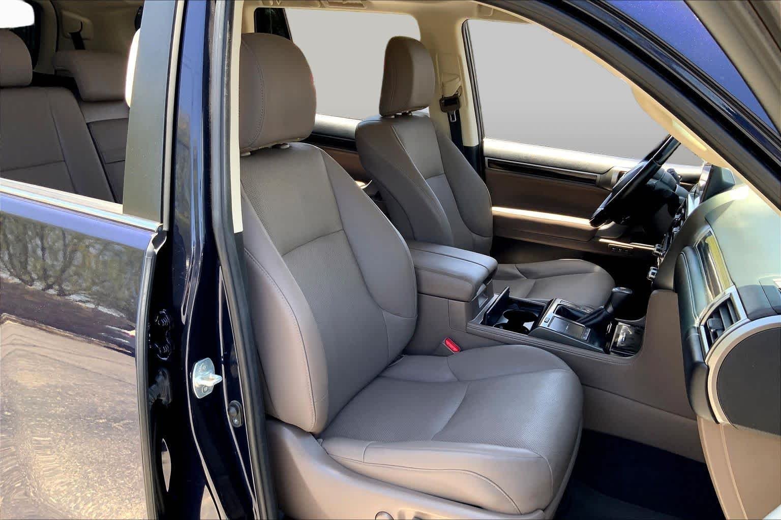 Used 2023 Nightfall Mica Lexus Premium image 8