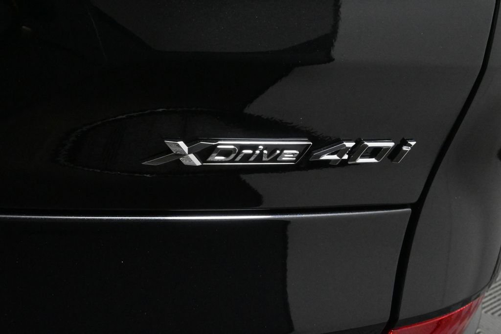 Used 2026 Black BMW xDrive40i image 41