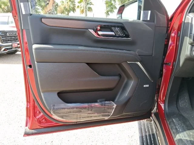 2026 GMC Yukon XL Denali - Photo 13