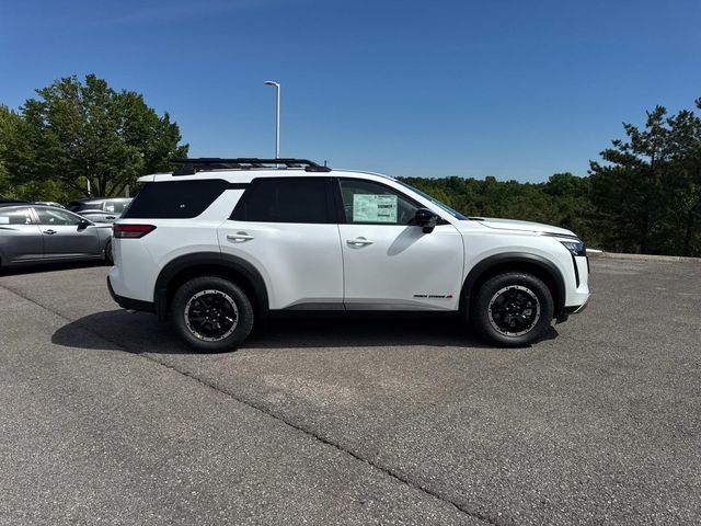 New 2026 Everest White Pearl TriCoat Nissan Rock Creek® image 3