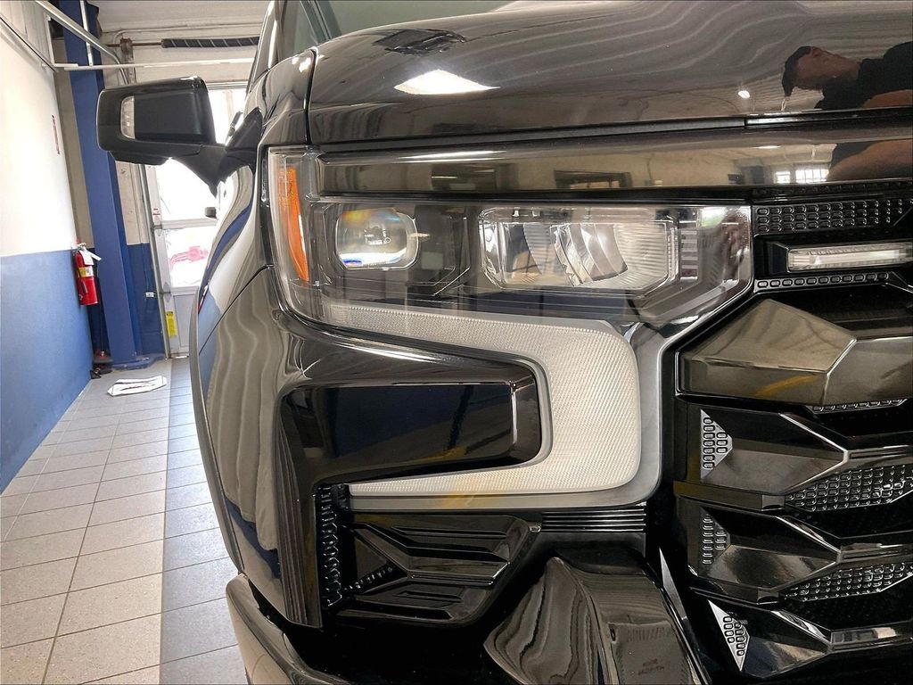 Used 2022 Black Chevrolet ZR2 image 34