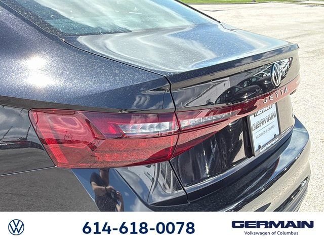 New 2026 Deep Black Pearl Volkswagen 1.5T SE image 13