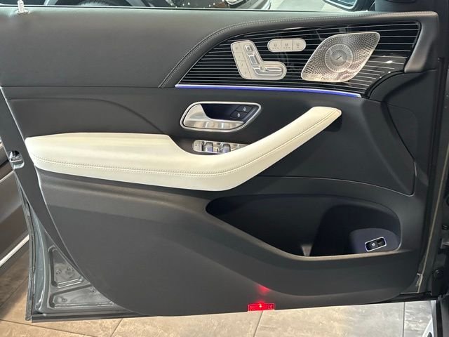 New 2026 MANUFAKTUR Silicon Grey Mercedes-Benz GLE 450 image 23