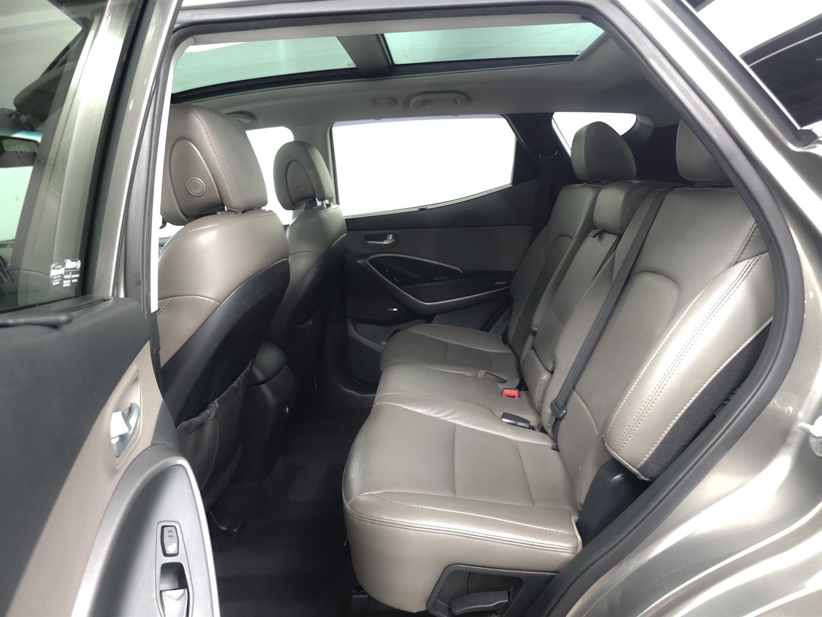 Used 2016 Gray Hyundai 2.4 Base image 5