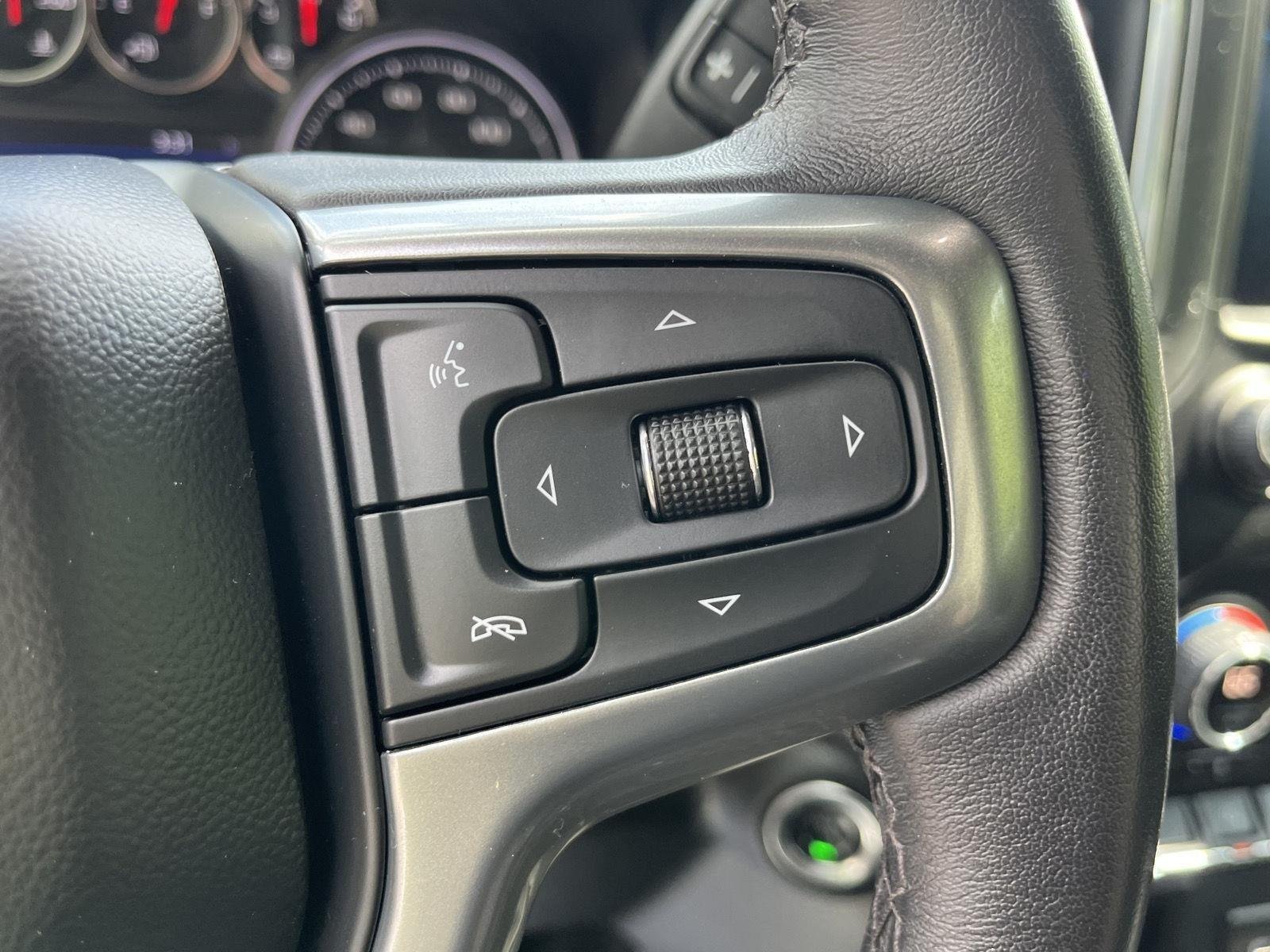 Used 2022 Black Chevrolet LT image 29