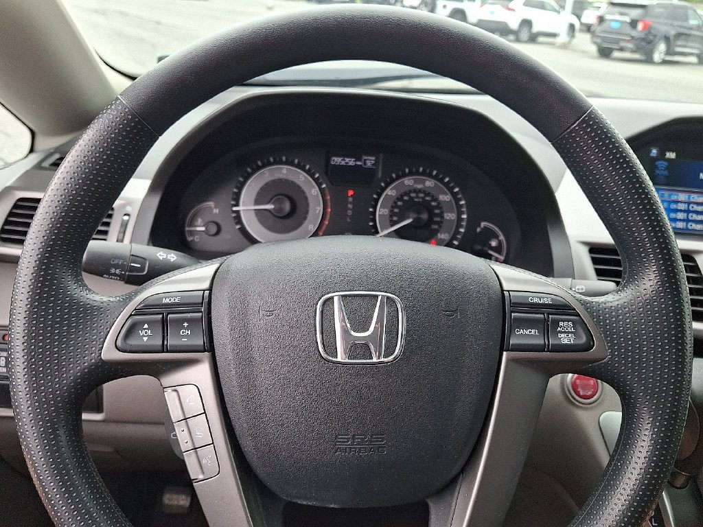 Used 2016 Gray Honda SE image 21