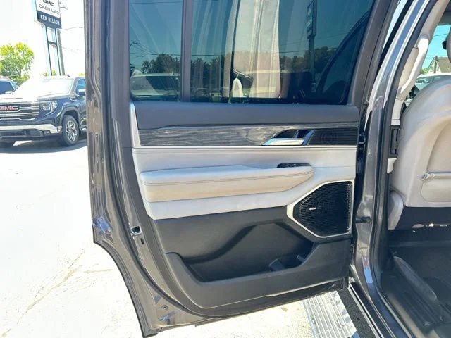 Used 2022 Gray Jeep Series III image 20