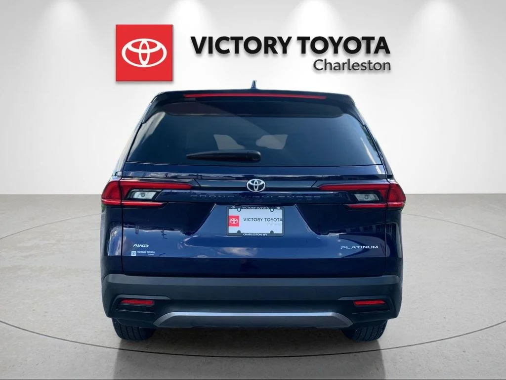 Used 2025  Toyota Platinum image 4