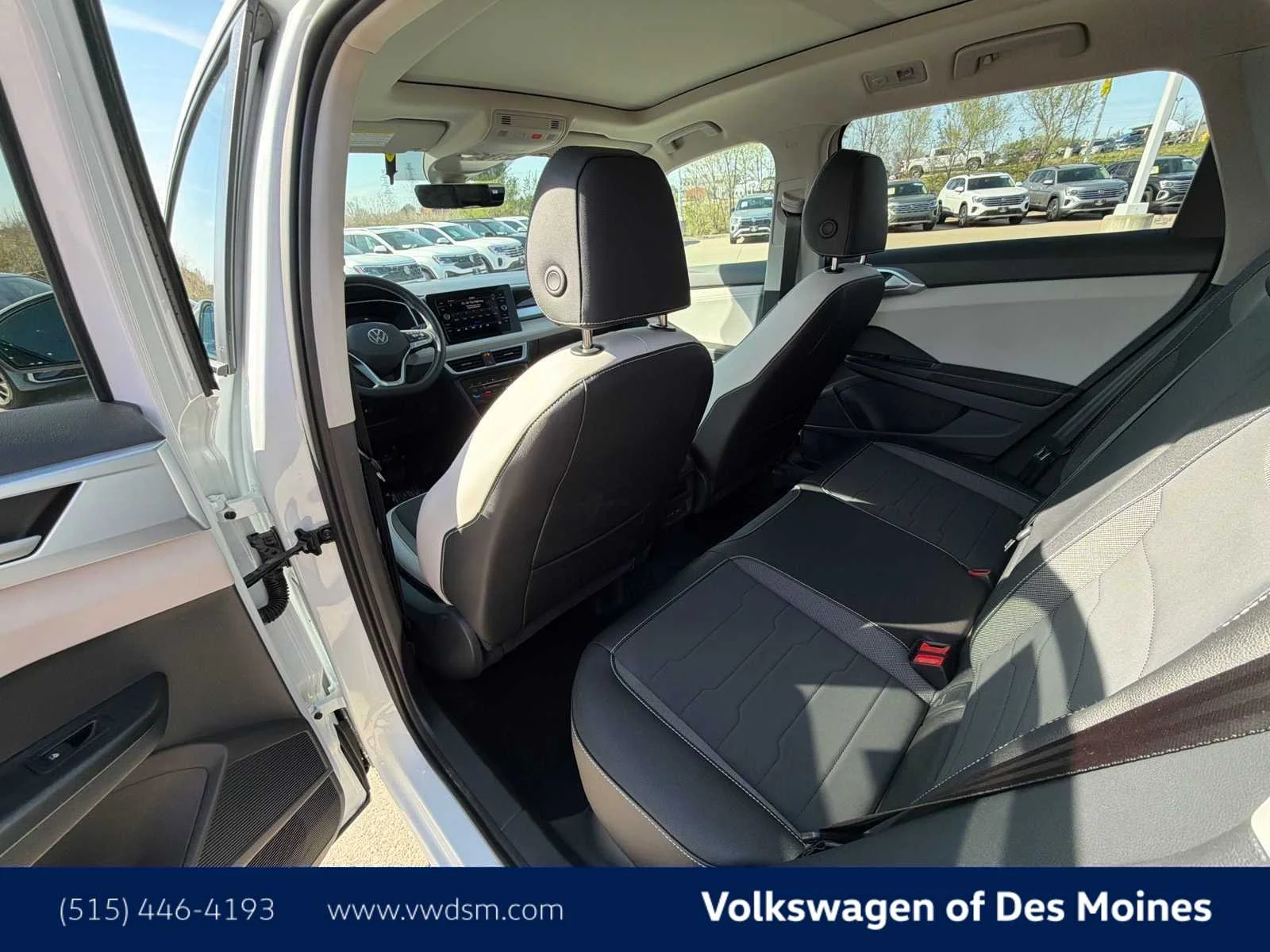 New 2026 Pure White Volkswagen SE image 13