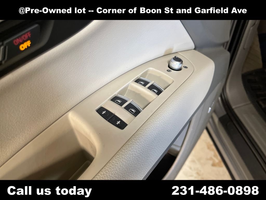 Used 2013  Audi  image 15
