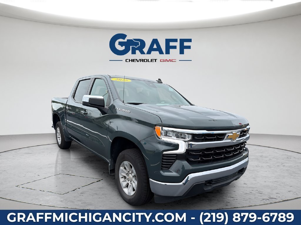 Used 2025 Cypress Gray Chevrolet LT image 11