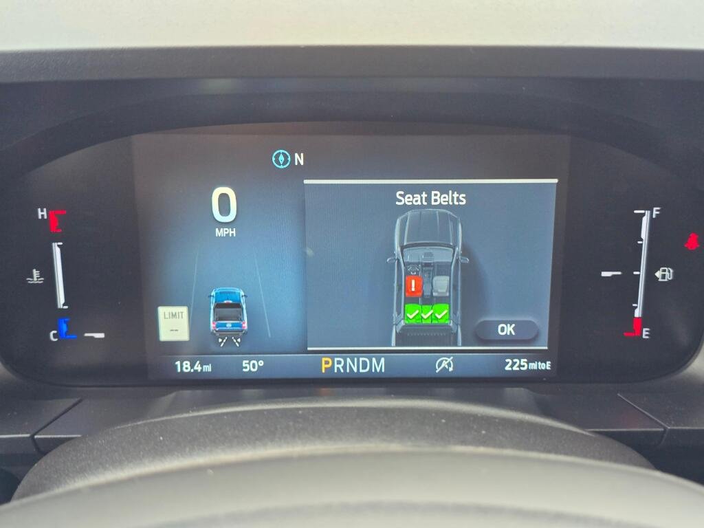 New 2026 Carbonized Gray Metallic Ford Maverick Lobo™ image 24