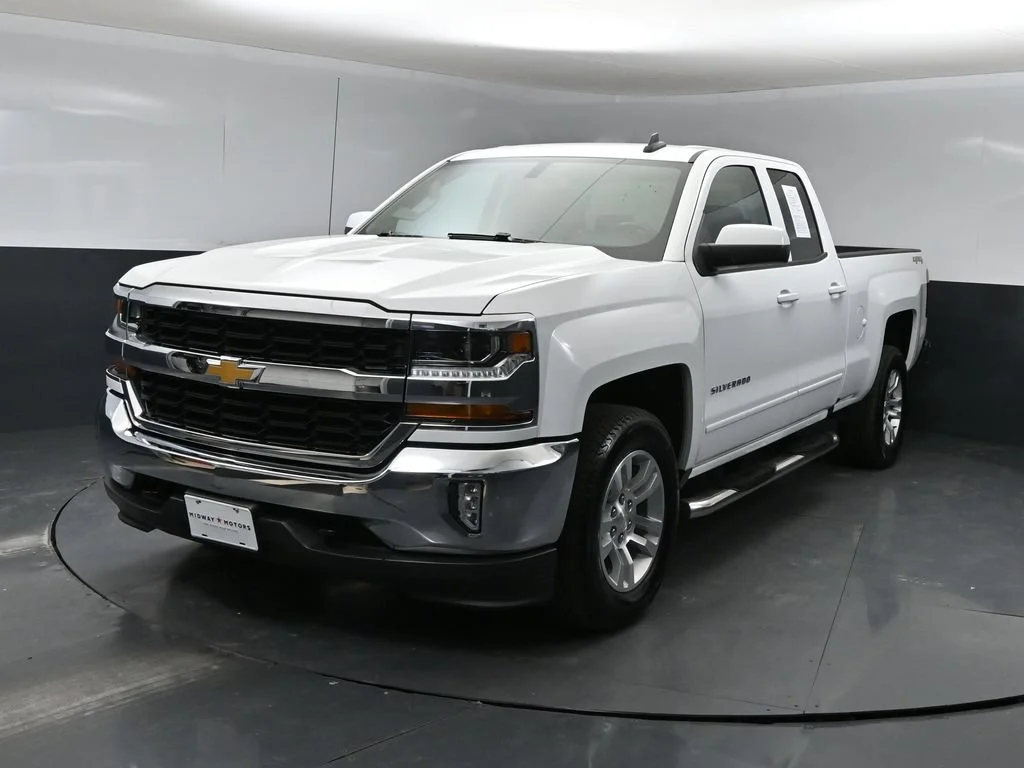 Used 2019 Summit White Chevrolet LT image 5
