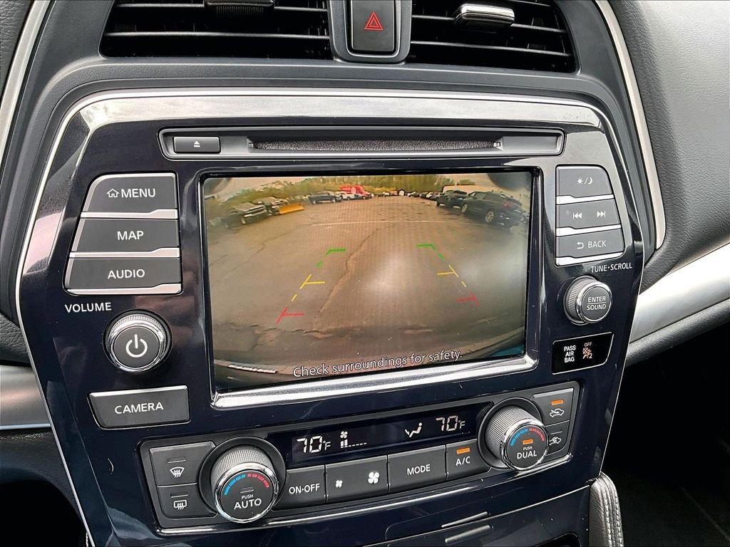 Used 2019 Gray Nissan 3.5 SV image 18