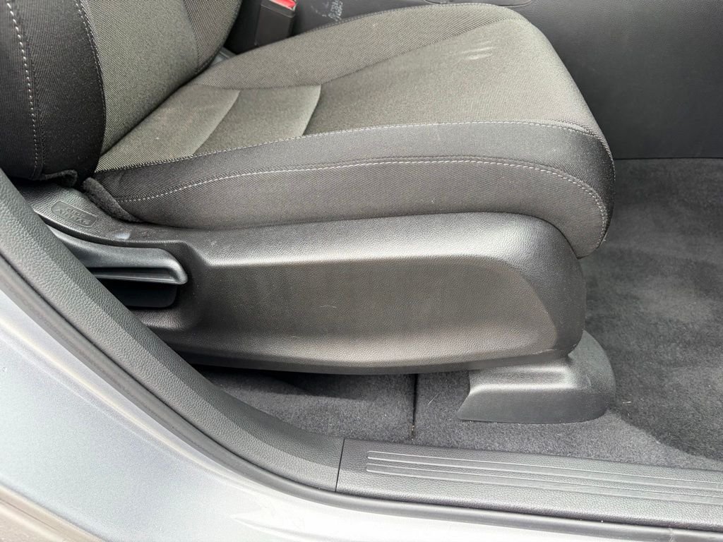 Used 2023 Lunar Silver Metallic Honda LX image 22