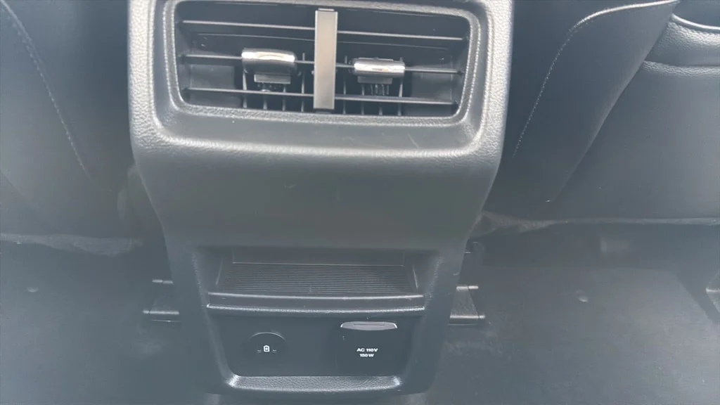 Used 2023 Blue Metallic Ford Titanium image 21