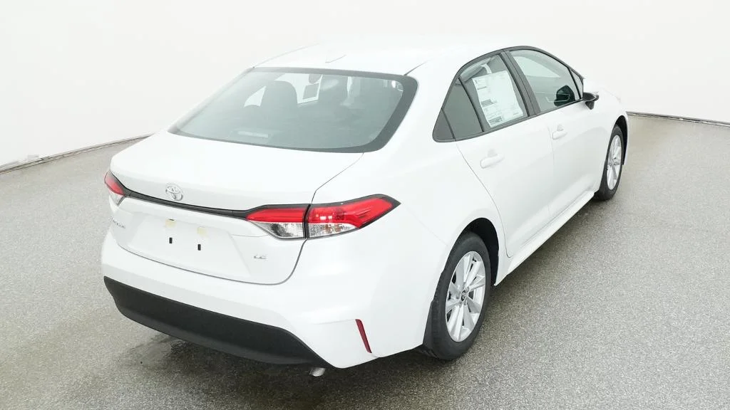 New 2027 Wind Chill Pearl Toyota LE image 22