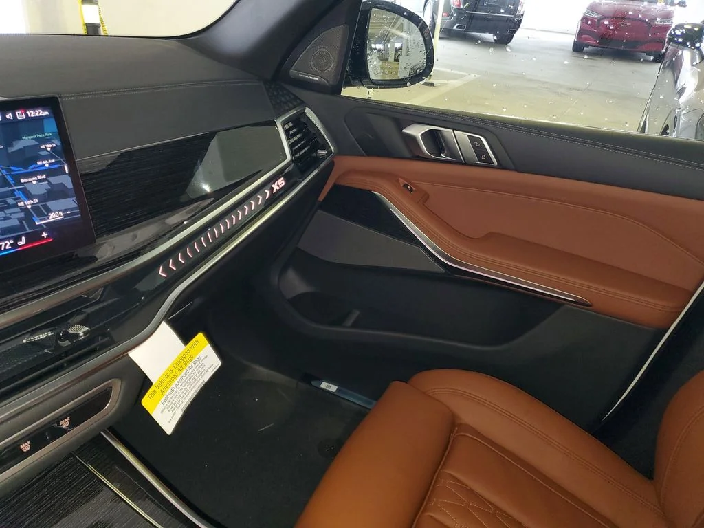 Used 2026 White BMW sDrive40i image 20