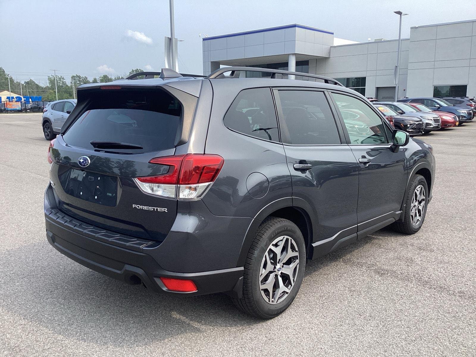 Used 2022 Magnetite Gray Metallic Subaru Premium image 8