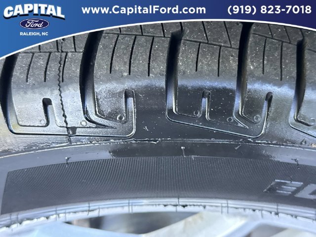 Used 2023 Gray Ford SEL image 14