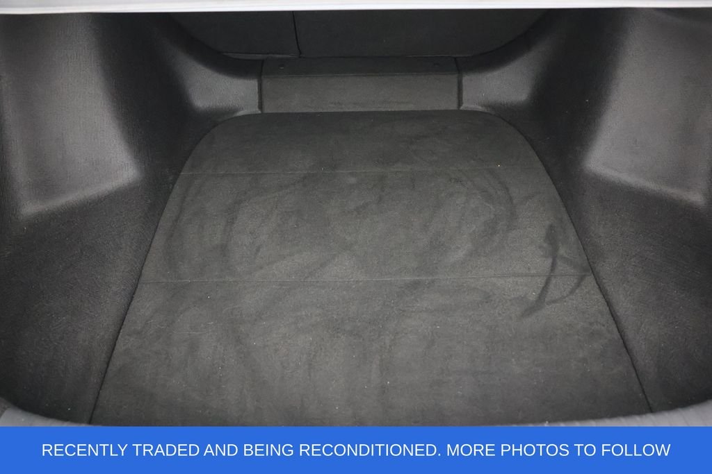 Used 2025 Gray Honda SE image 21