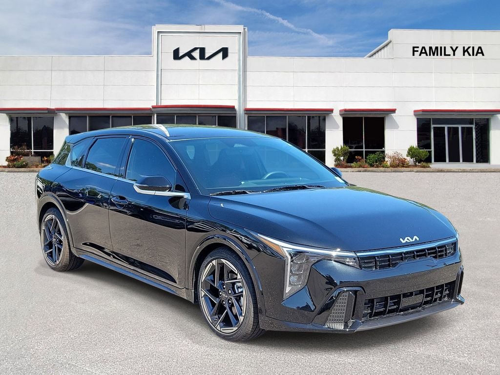 2026 Kia K4 GT-Line AT Hatchback's photo