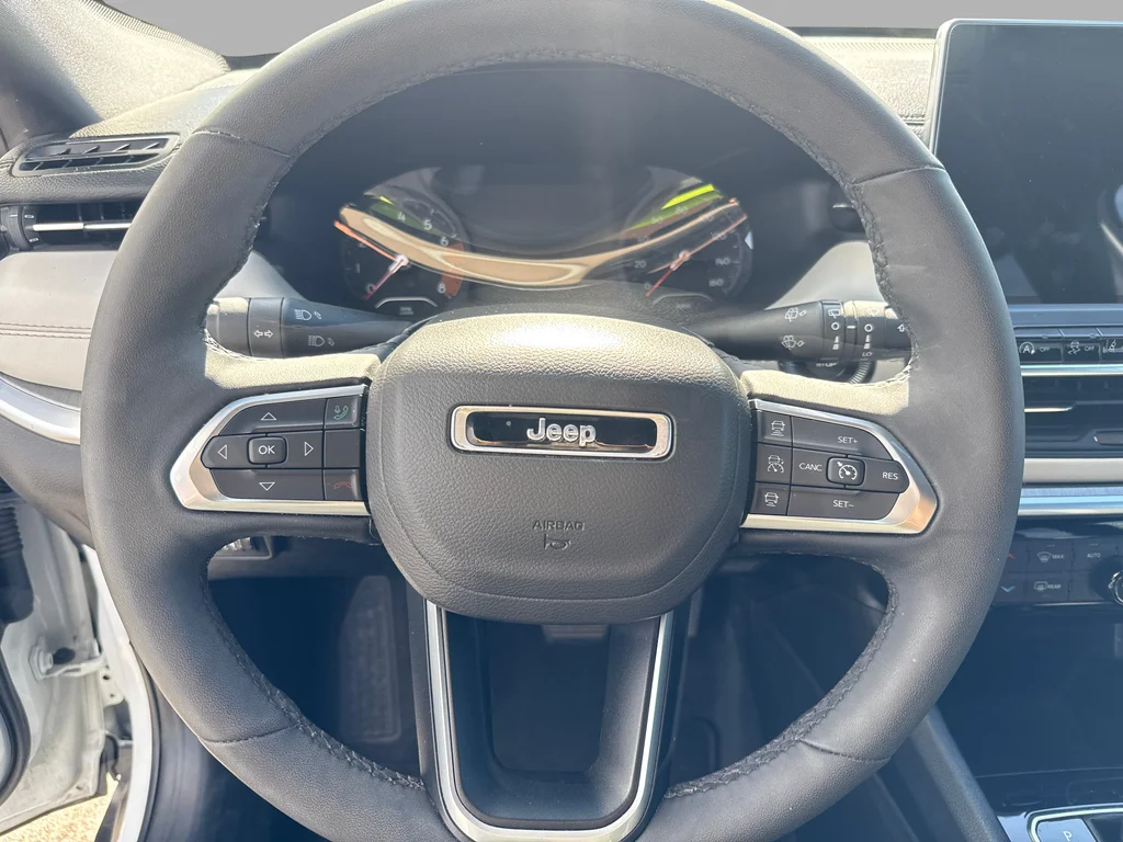 Used 2025 White Jeep Limited image 15