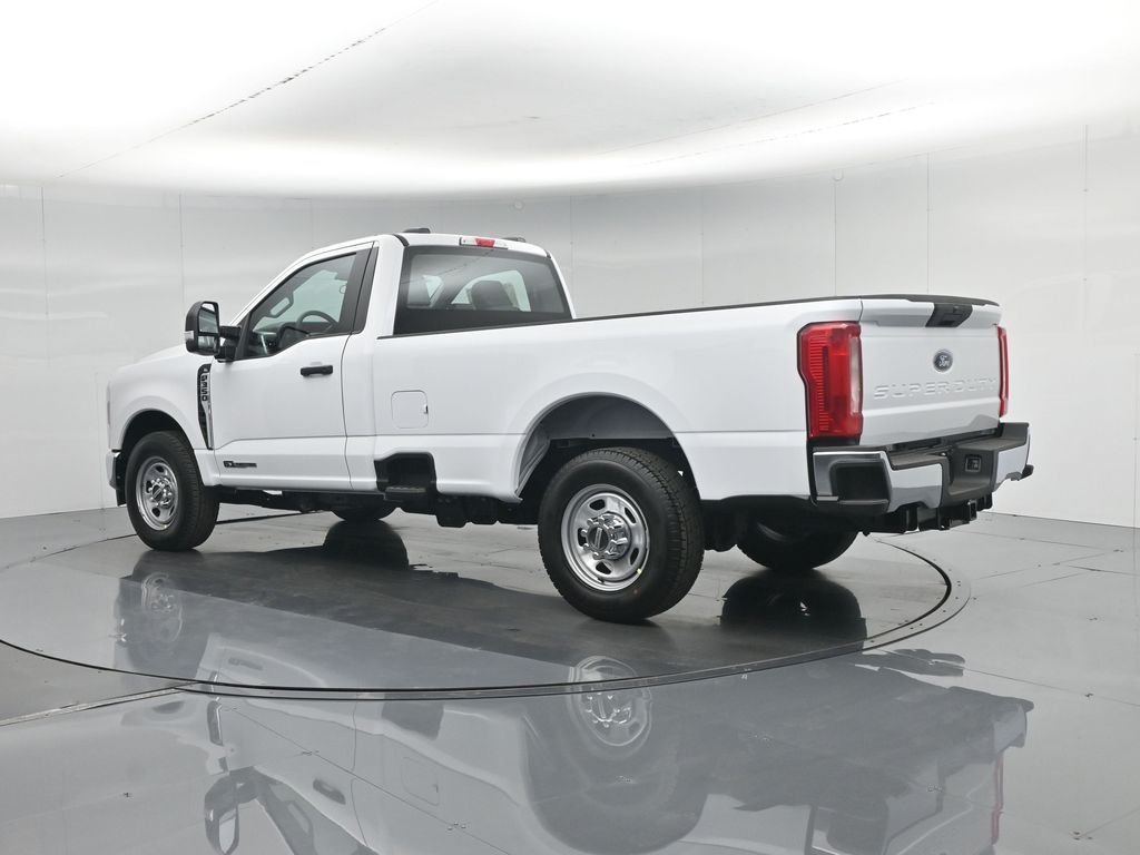 New 2026 Oxford White Ford XL image 6