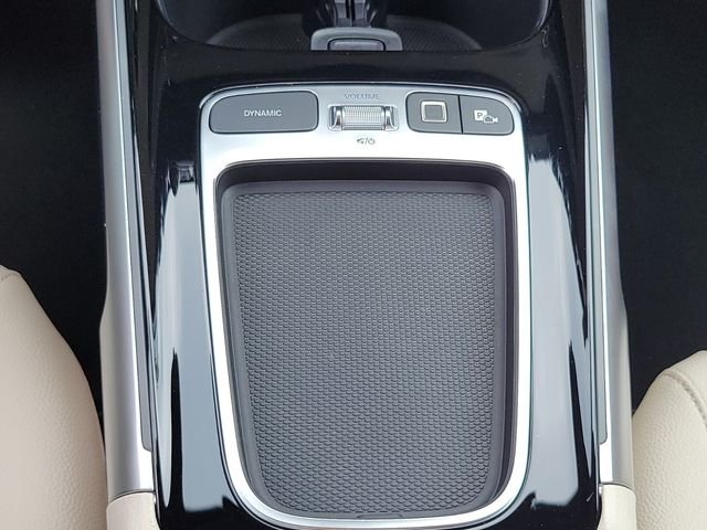Used 2026 White Mercedes-Benz GLB 250 image 23