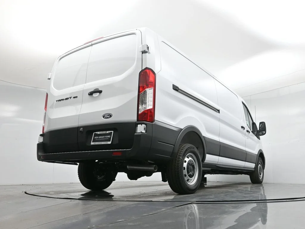 New 2026 White Ford Base image 47