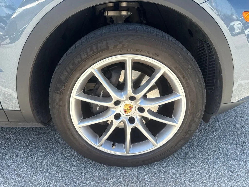 Used 2020 Blue Porsche Base image 12