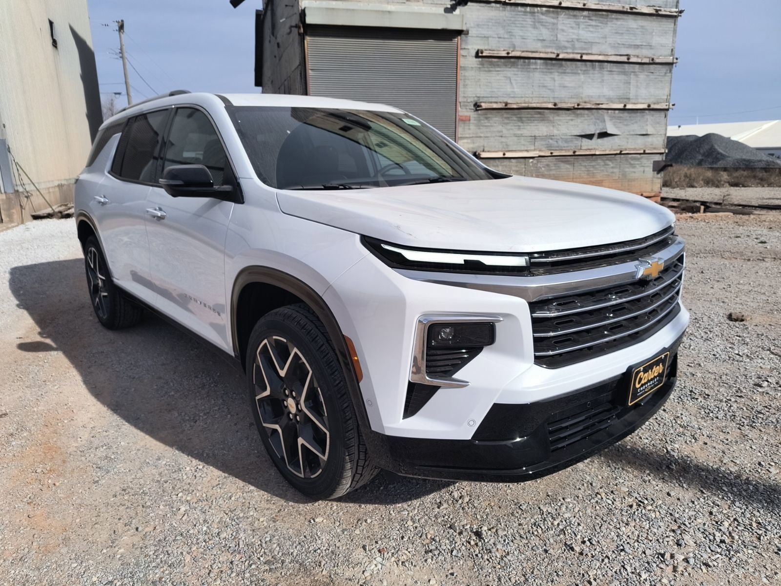 New 2026 Polar White Tricoat Chevrolet High Country image 2