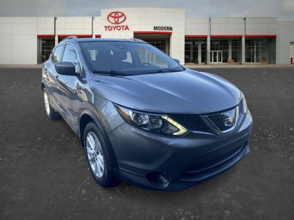 Used 2019 Gun Metallic Nissan SV image 3