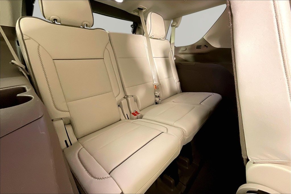 2023 GMC Yukon Denali - Photo 24