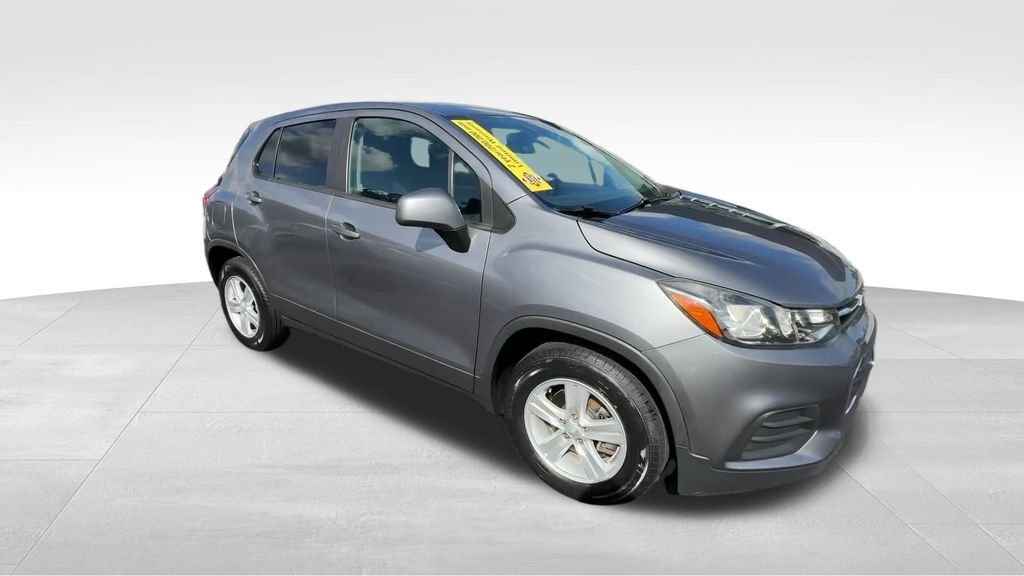 Used 2020 Gray Chevrolet LS image 8