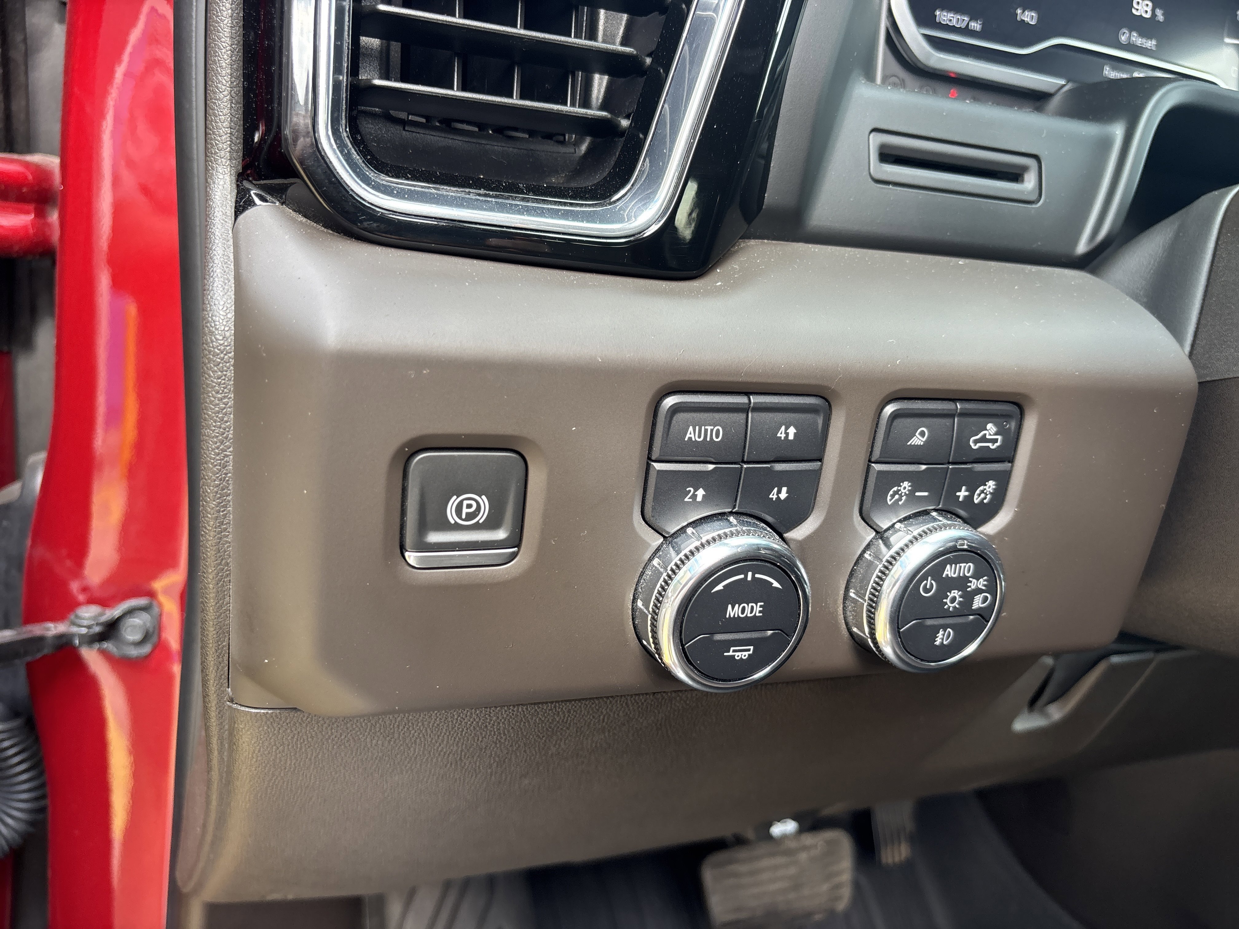 2024 GMC Sierra 3500HD Denali - Photo 24