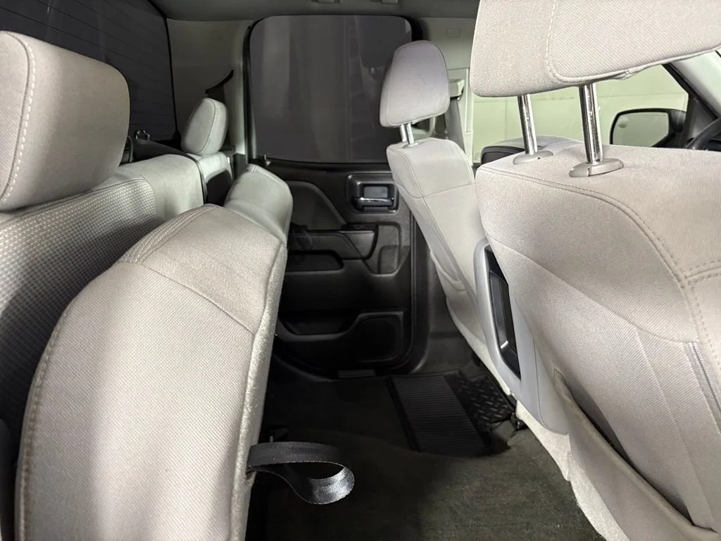 Used 2018 BLACK Chevrolet Custom image 21