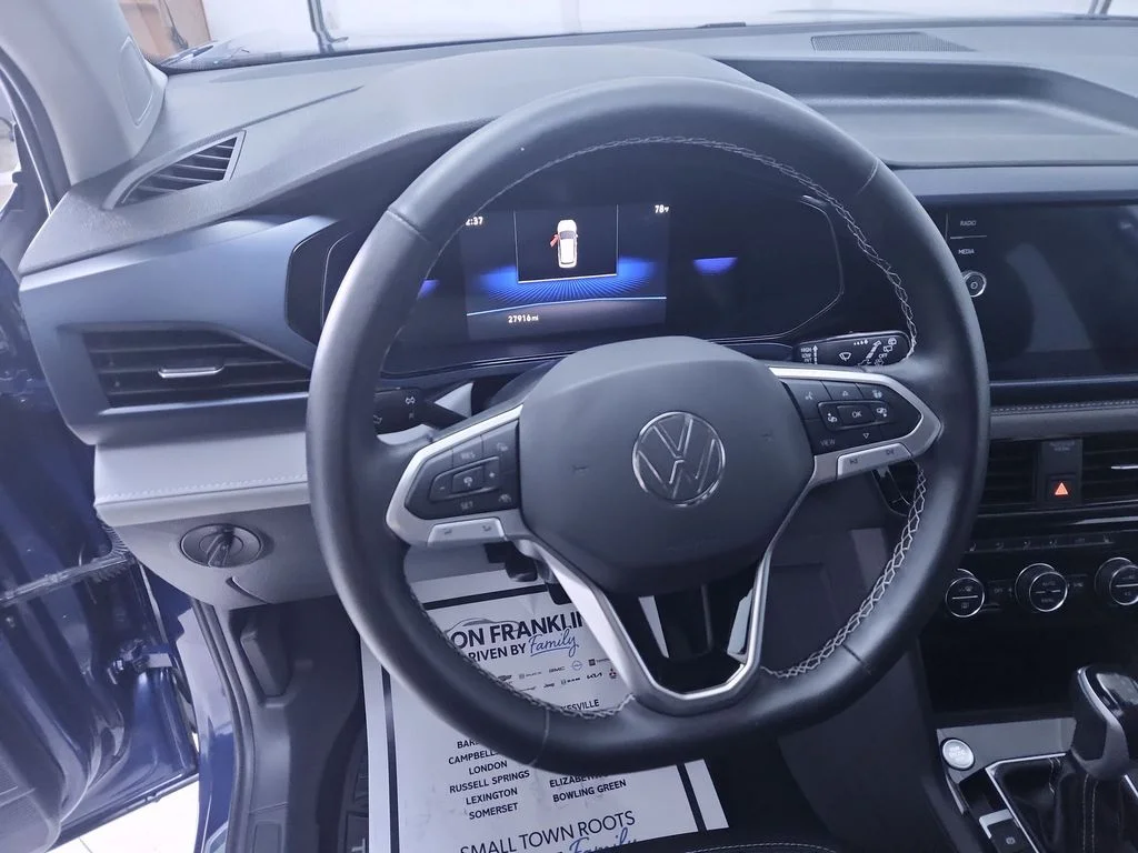 Used 2024 Blue Volkswagen 1.5T SE image 14