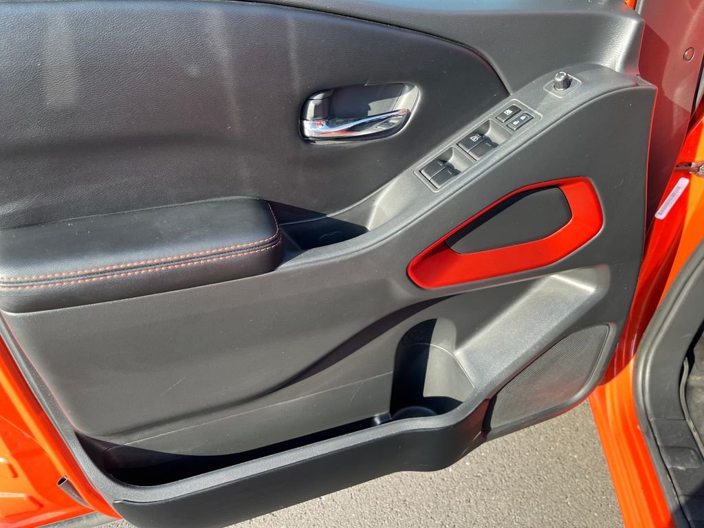 Used 2025 Orange Nissan PRO-4X image 11