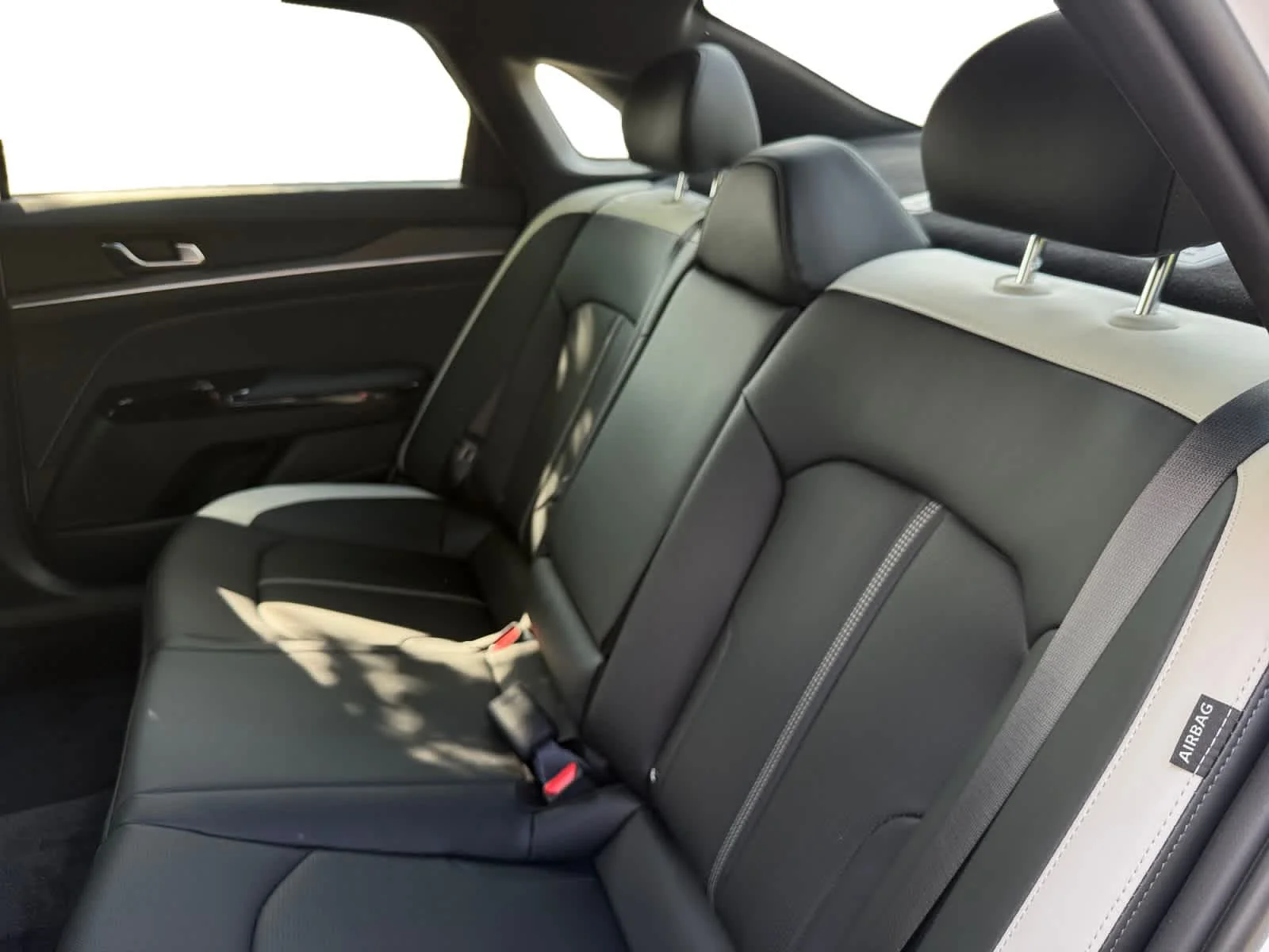 New 2026 Snow White Pearl Kia GT-Line image 22