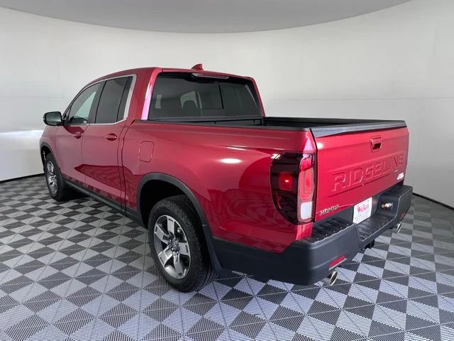 New 2026 Radiant Red Metallic II Honda RTL image 4
