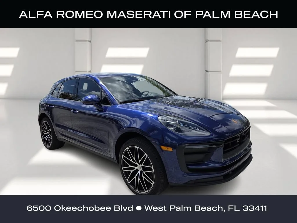 2024 Porsche Macan -'s photo