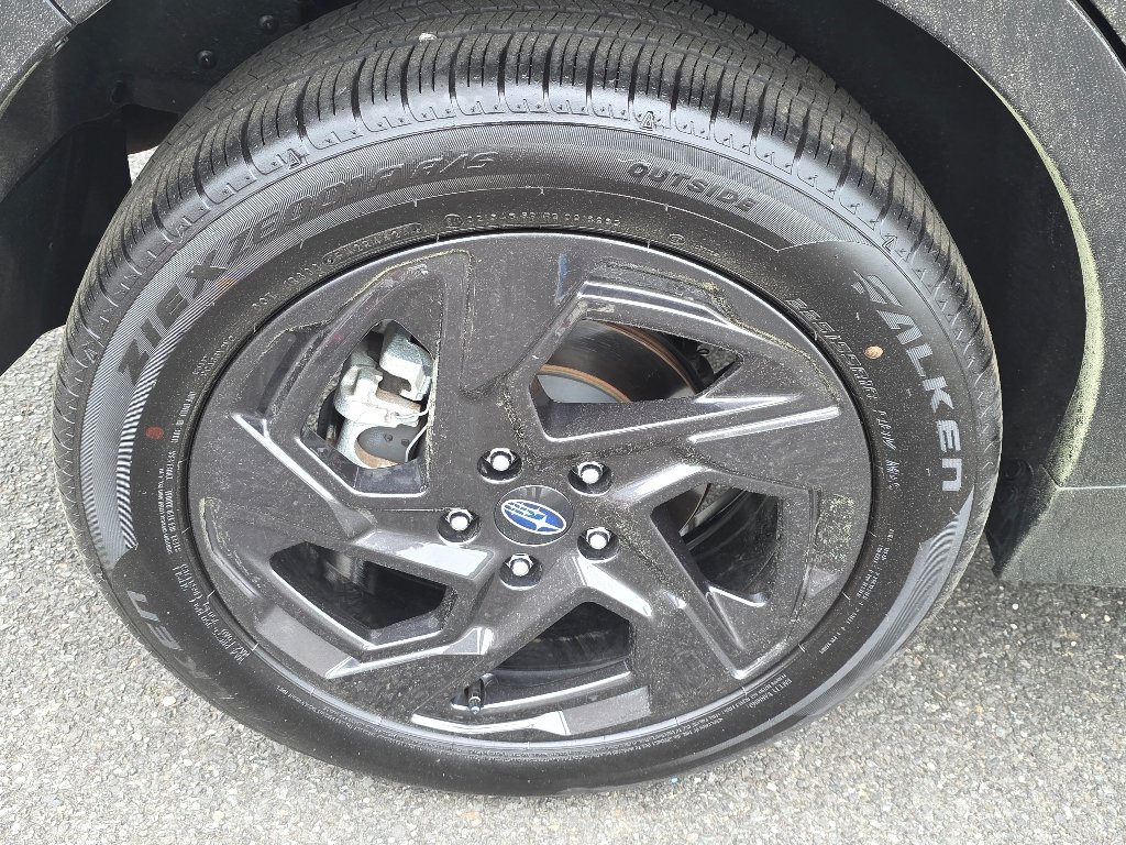 Used 2025 Crystal Black Silica Subaru Sport image 28