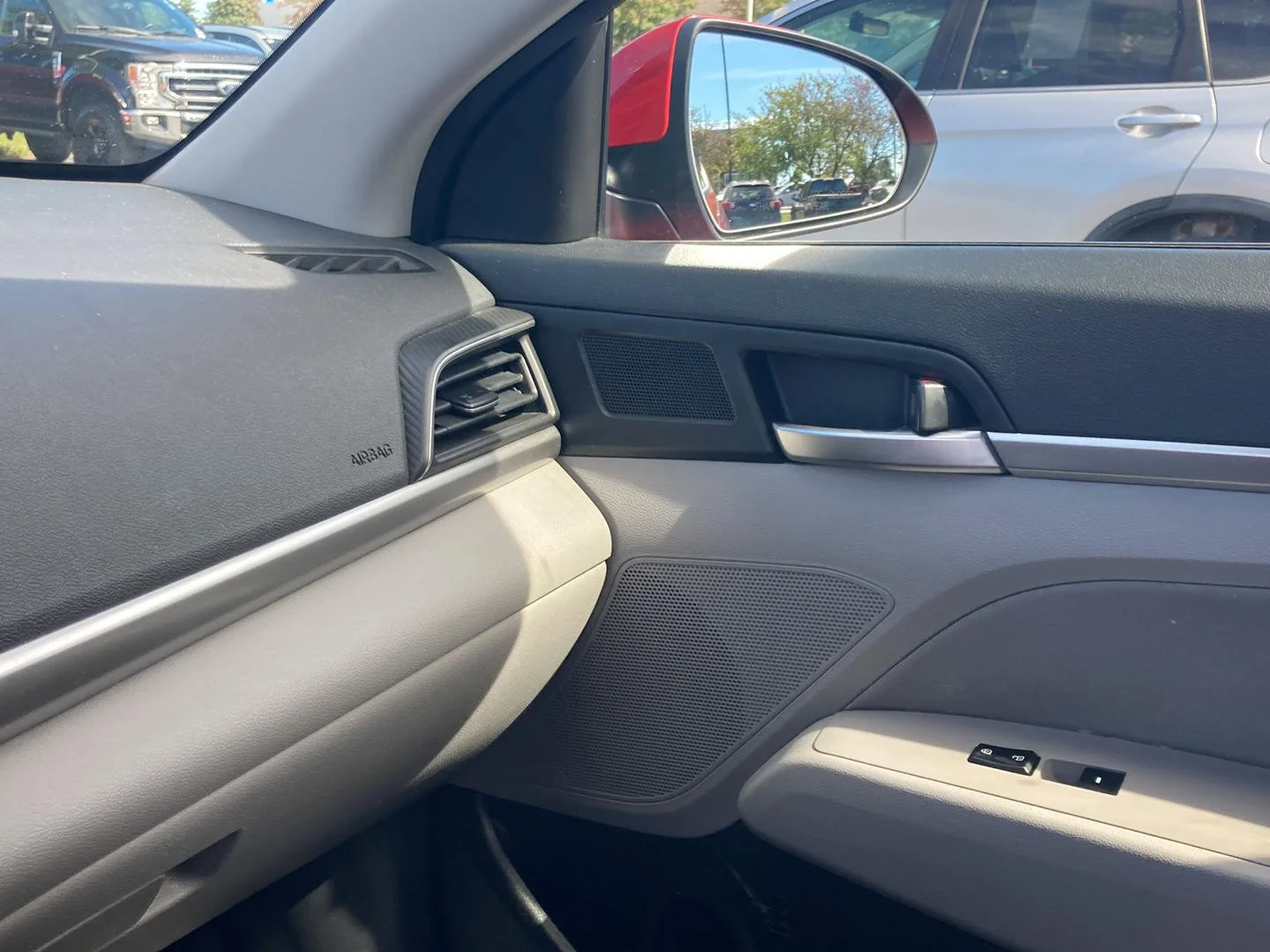 Used 2020 Calypso Red Hyundai Value Edition image 19