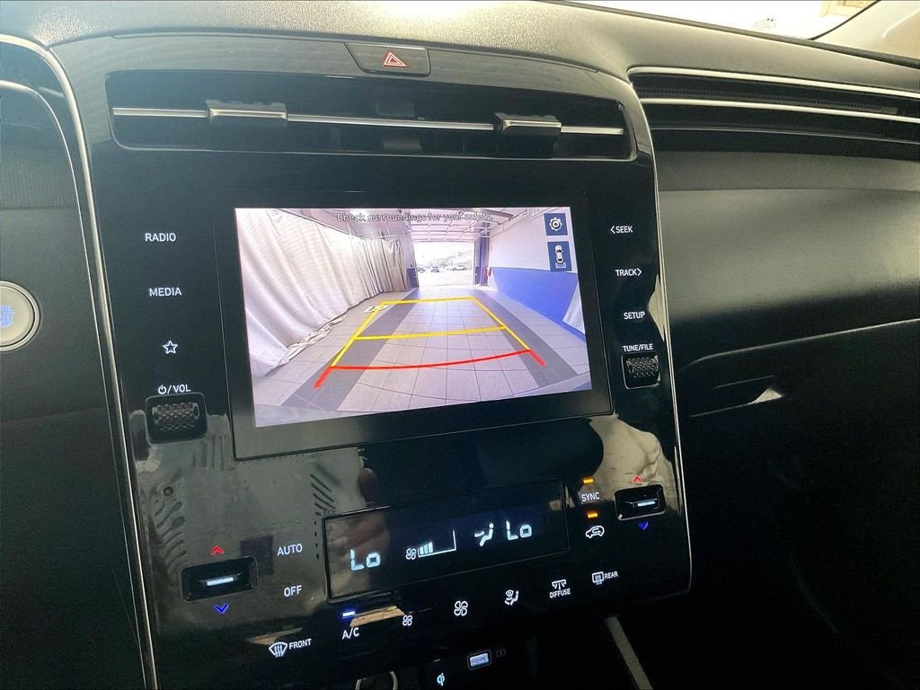 Used 2023 Gray Hyundai SEL image 19