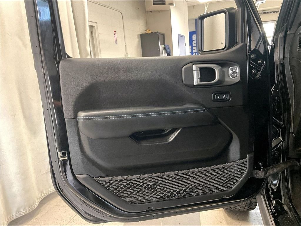 Used 2024 Black Jeep Rubicon 4xe image 9
