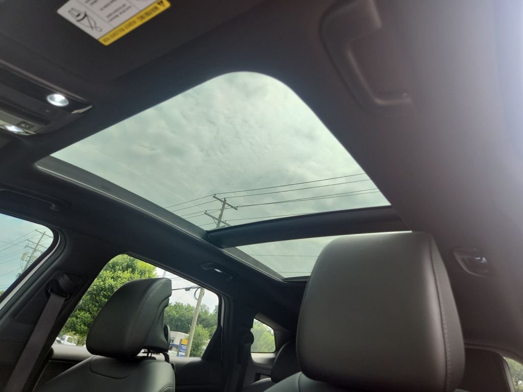 Certified Used 2024 White Kia X-Pro Prestige image 24