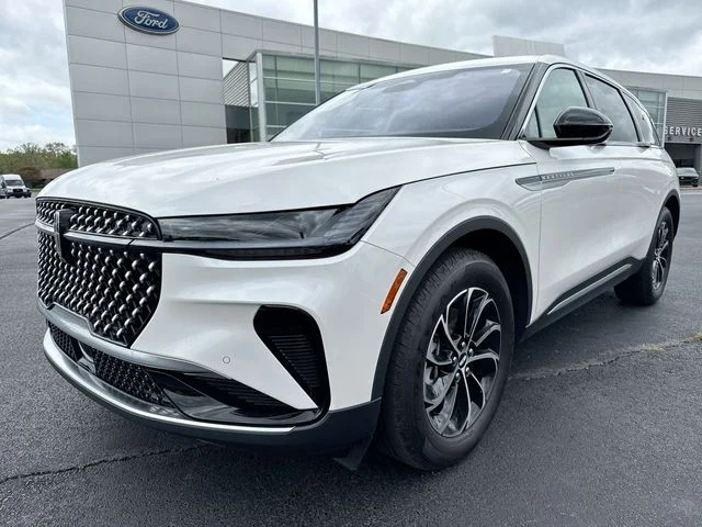 2025 Lincoln Nautilus Premiere AWD's photo