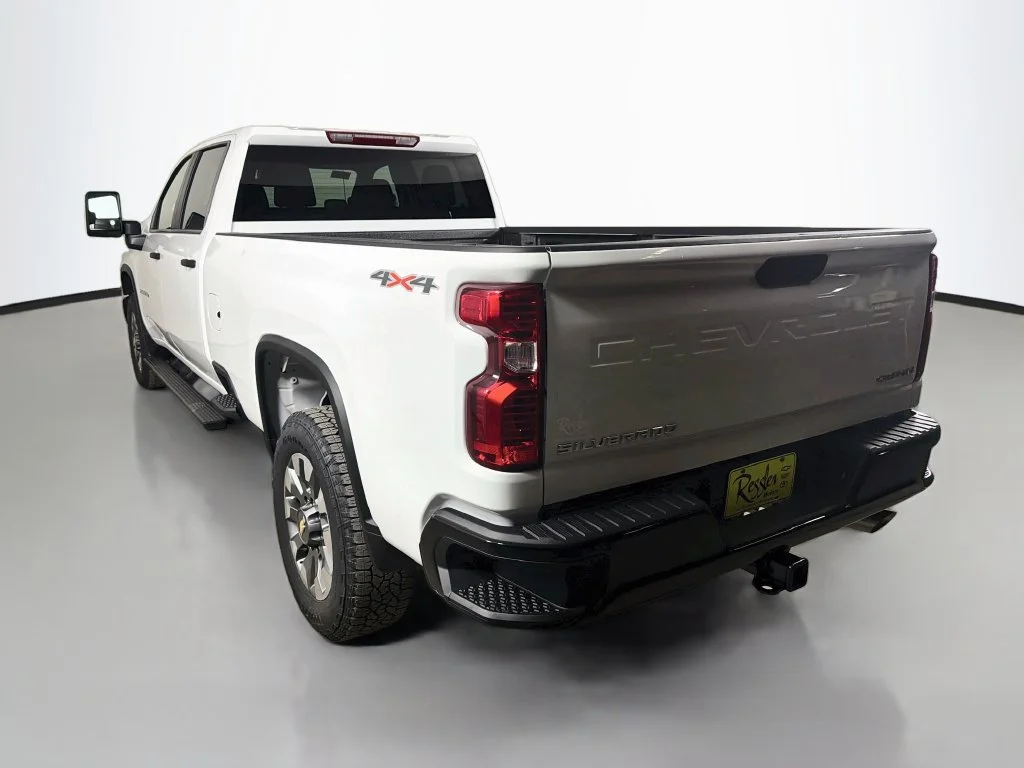 New 2026 Summit White Chevrolet Custom image 8